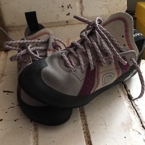 scarpa women's helix climbing shoe
